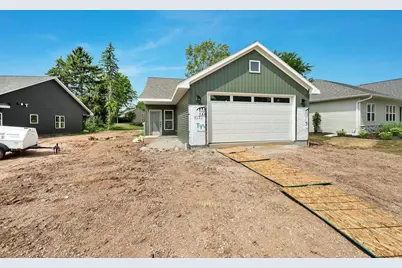 3152 East River Drive, Green Bay, WI 54301 - Photo 1