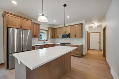 3152 East River Drive, Green Bay, WI 54301 - Photo 8