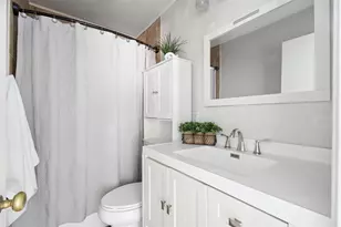 1820 Alaska St, Oshkosh, WI 54902 - Photo 12