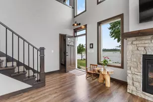 6392 Lakeshore Rd, Winneconne, WI 54986 - Photo 8