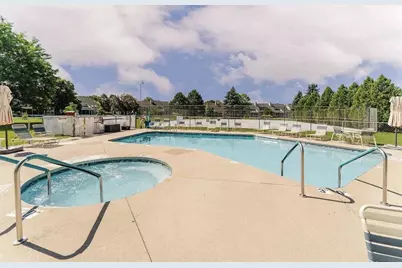 2591 Village Lane, Oshkosh, WI 54904 - Photo 4