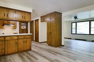 4347 Sandy Ln, Suamico, WI 54173 - Photo 12
