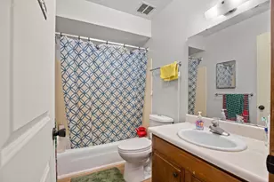 1842 Evans St, Oshkosh, WI 54901 - Photo 14