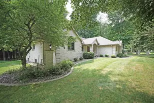 2077 Cormorant Ln, Suamico, WI 54313 - Photo 20