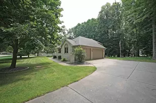 2077 Cormorant Ln, Suamico, WI 54313 - Photo 24