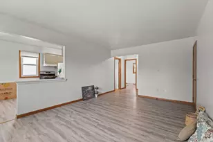 1860 Evans St, Oshkosh, WI 54901 - Photo 8