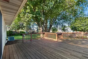 2766 Berken Ct, Green Bay, WI 54304 - Photo 16