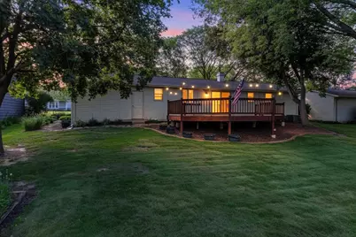 2766 Berken Court, Green Bay, WI 54304 - Photo 2