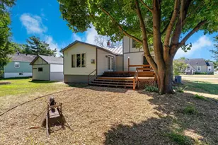 617 4th St, Oconto, WI 54153 - Photo 14