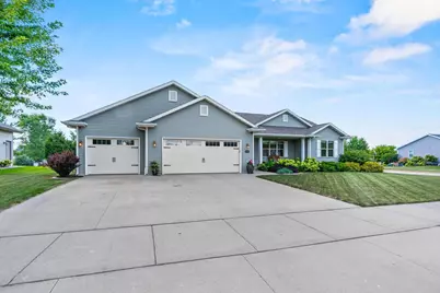 4301 Fieldcrest Drive, Kaukauna, WI 54130 - Photo 1