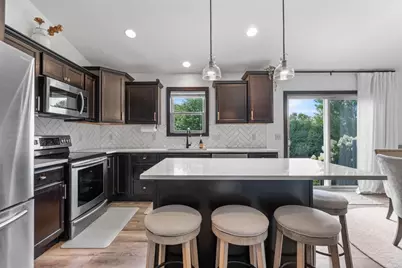 4301 Fieldcrest Drive, Kaukauna, WI 54130 - Photo 14