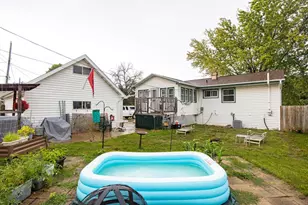 1049 Gillingham Rd, Neenah, WI 54956 - Photo 24