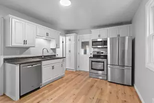 828 S Chestnut Ave, Green Bay, WI 54304 - Photo 12
