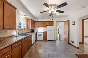 1544 Smith St, Green Bay, WI 54302 - Photo 10