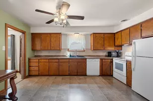 1544 Smith St, Green Bay, WI 54302 - Photo 12