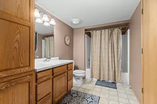 3023 E Greenleaf Dr, Appleton, WI 54913 - Photo 18