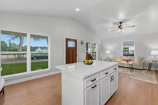 W5311 E Pioneer Rd, Fond du Lac, WI 54935 - Photo 8