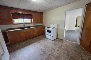243 Park Ave, Oconto Falls, WI 54154 - Photo 16