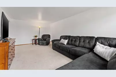 487 Superior Road, Green Bay, WI 54311 - Photo 6