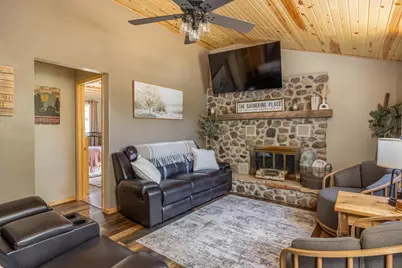 N6728 S 2nd Street, Crivitz, WI 54114 - Photo 8