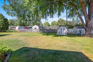 1016 Chantel St, Green Bay, WI 54304 - Photo 28