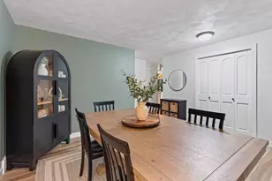 1061 Patrick Ct, Neenah, WI 54956 - Photo 4