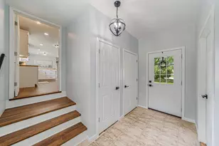 310 Lincoln Ave, Omro, WI 54963 - Photo 2
