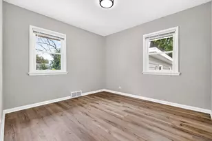 1028 Tyler Ave, Oshkosh, WI 54902 - Photo 20