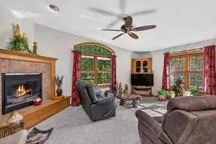 223 Woodland Dr, Waupun, WI 53963 - Photo 4