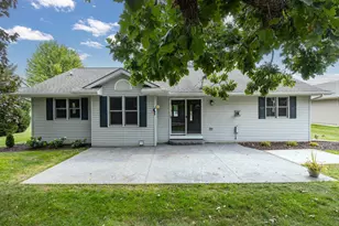 339 Windingbrook Dr, Oshkosh, WI 54904 - Photo 26