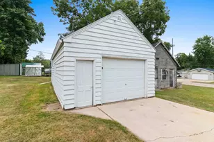 407 Hamburg St, Ripon, WI 54971 - Photo 24