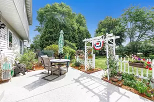 3097 Mercedes Dr, Green Bay, WI 54313 - Photo 32