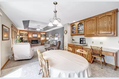 3097 Mercedes Drive, Green Bay, WI 54313 - Photo 8