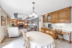 3097 Mercedes Dr, Green Bay, WI 54313 - Photo 8