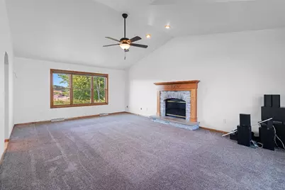 2820 Blue Spruce Drive, Green Bay, WI 54311 - Photo 16