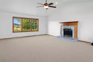 2820 Blue Spruce Dr, Green Bay, WI 54311 - Photo 16