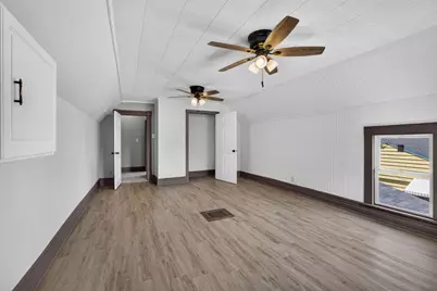 816 Marinette Avenue, Marinette, WI 54143 - Photo 32