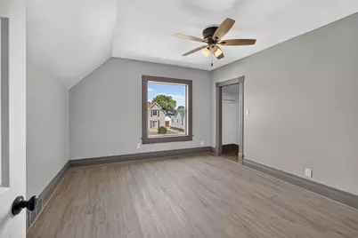 816 Marinette Avenue, Marinette, WI 54143 - Photo 22
