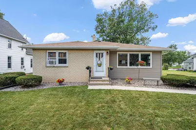 123 W 8th Street, Kaukauna, WI 54130 - Photo 4