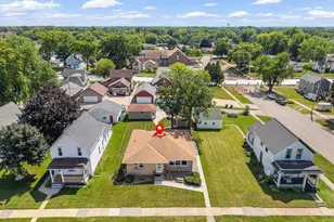 123 W 8th St, Kaukauna, WI 54130 - Photo 2