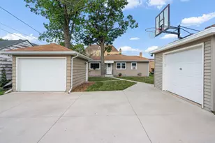 123 W 8th St, Kaukauna, WI 54130 - Photo 34