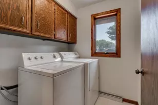 1332 Mulberry Ln, Neenah, WI 54956 - Photo 14