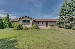 1332 Mulberry Ln, Neenah, WI 54956 - Photo 34
