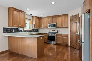 2876 Chrystella Dr, Menasha, WI 54952 - Photo 12