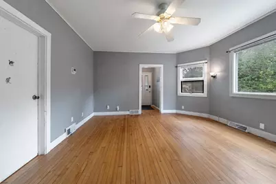 1240 S Jackson Street, Green Bay, WI 54301 - Photo 8