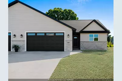 1837 London Road, Green Bay, WI 54311 - Photo 1