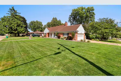 1153 Highview Lane, Green Bay, WI 54304 - Photo 6