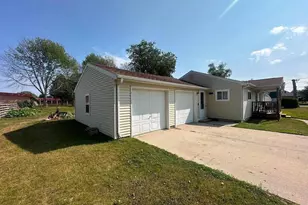 2406 34th St, Two Rivers, WI 54240 - Photo 4