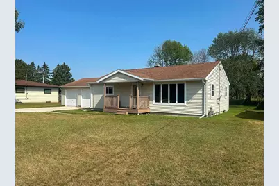 2406 34th Street, Two Rivers, WI 54240 - Photo 2