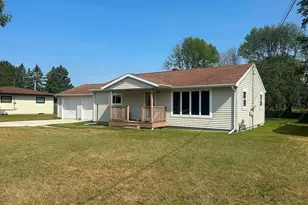 2406 34th St, Two Rivers, WI 54240 - Photo 2